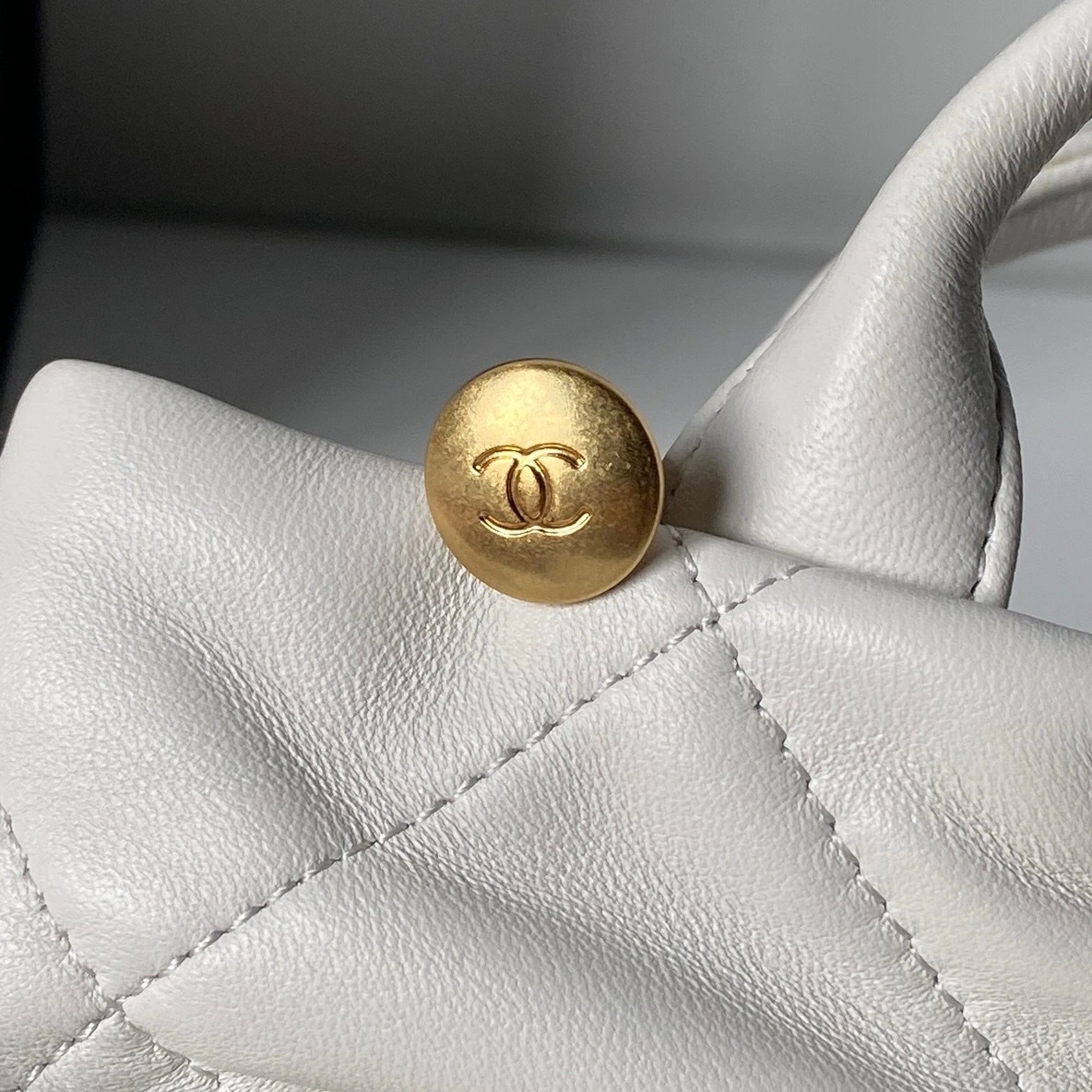 MOMO-- 3h1958 AS5849-B22148-10601 high quality version sheepskin item:E-B000J1944