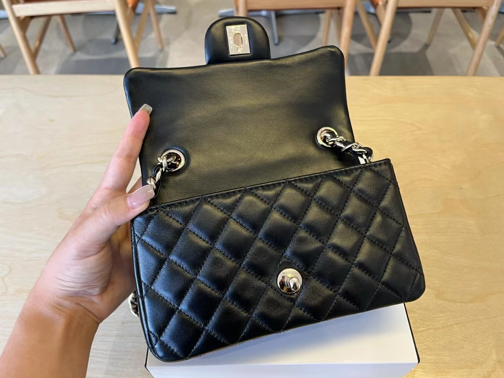 MOMO-- 3h1958 high quality version sheepskin item:E-B108K0601F