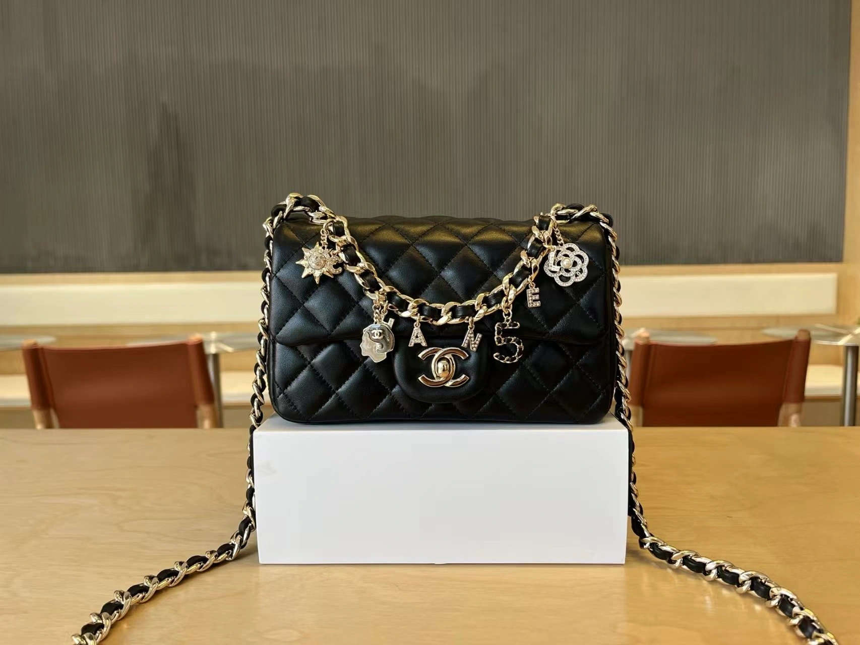 MOMO-- 3h1958 high quality version sheepskin item:E-B108K0601F