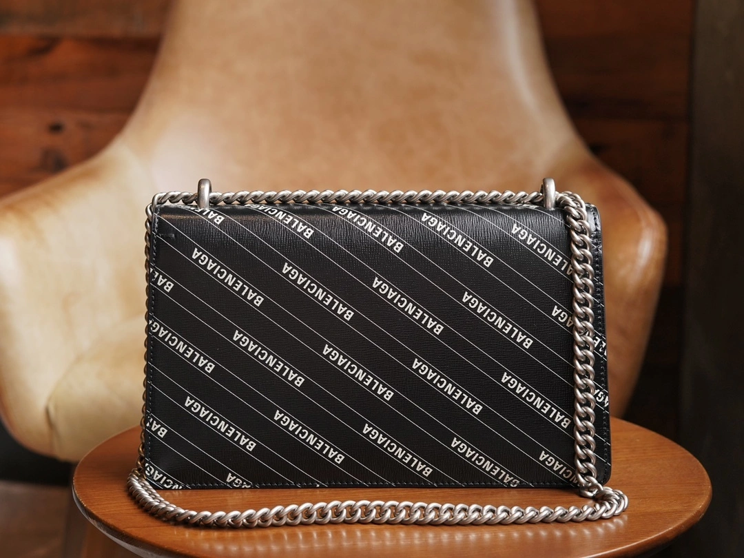 MOMO-- 400249-UK60N-1089 high quality version item：C-B461H1665Q