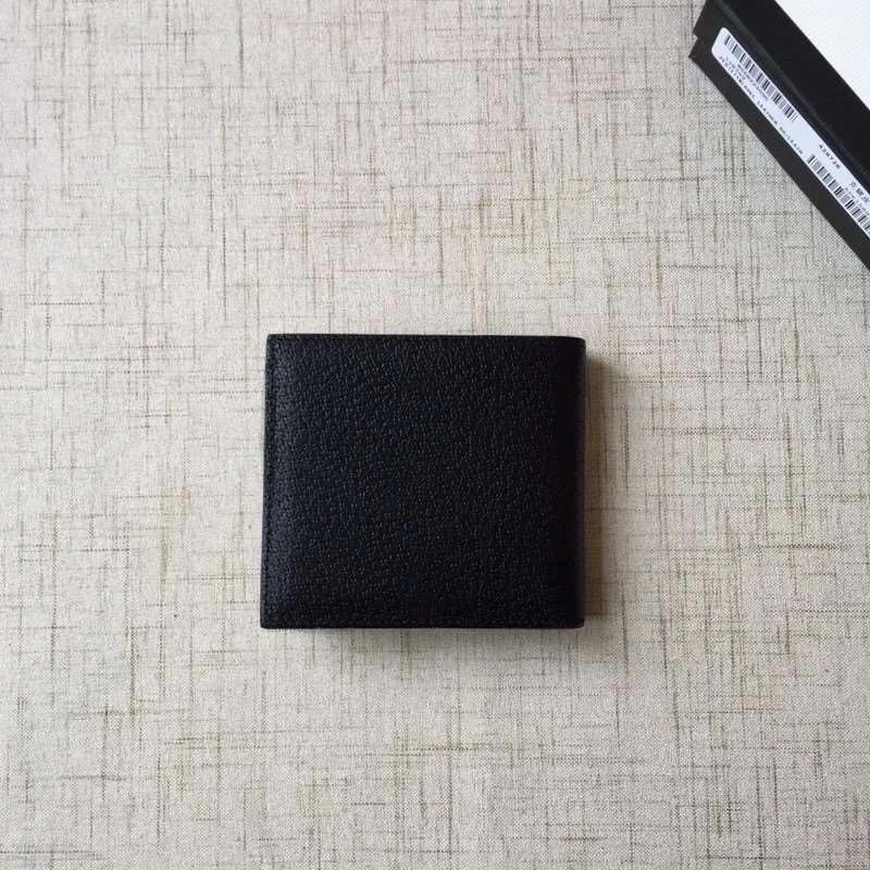 &MOMO---428726 item : A-B00G3010