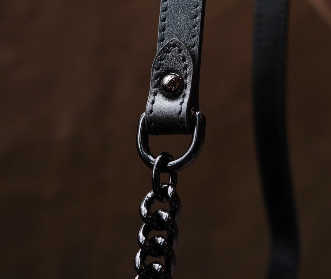 MOMO-- 446744-DTDFV-1000 high quality version item：C-B461H1111Q