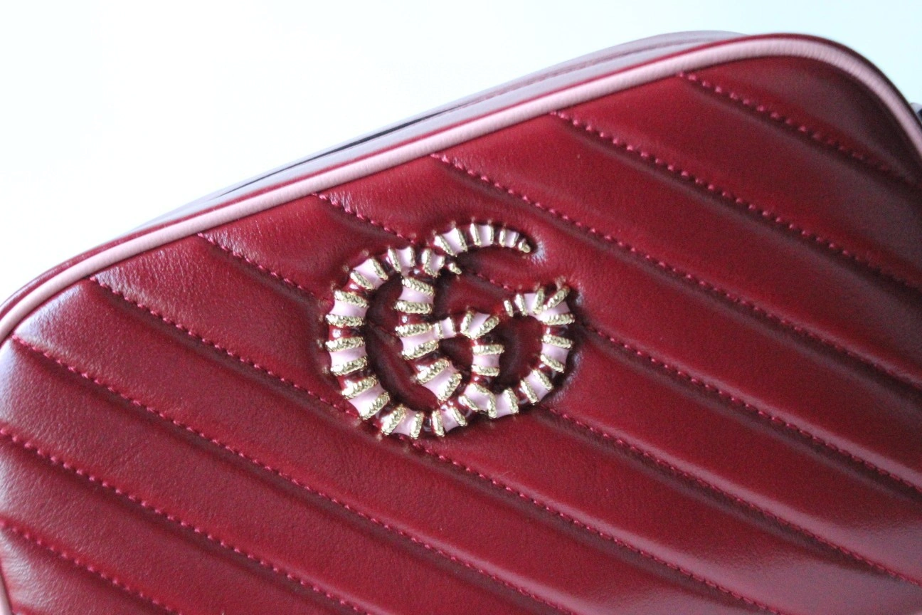 MOMO---447632 cowhide item : A-B191H1631A