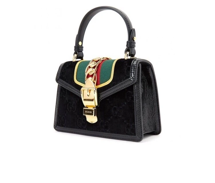 MOMO---470270 item : A-B00H1749A