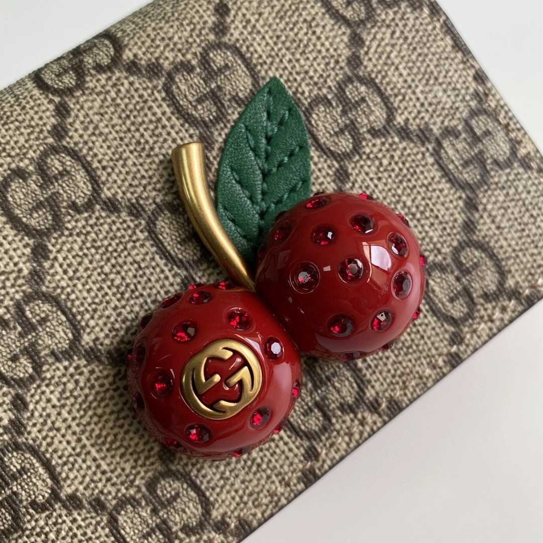 MOMO---476050 cowhide item : A-B00H1909A