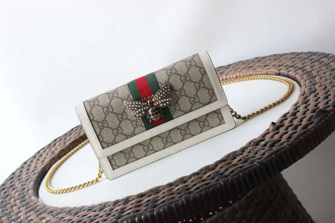*MOMO---476079 cowhide item : A-B195H0113