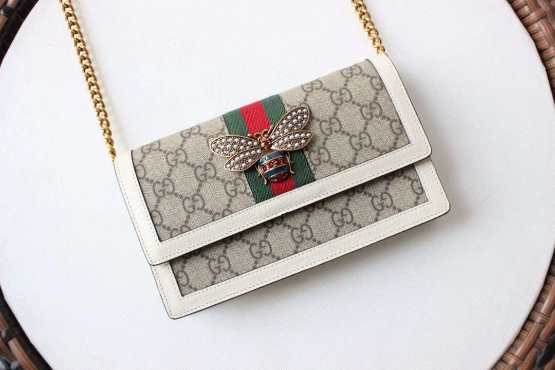 *MOMO---476079 cowhide item : A-B195H0113