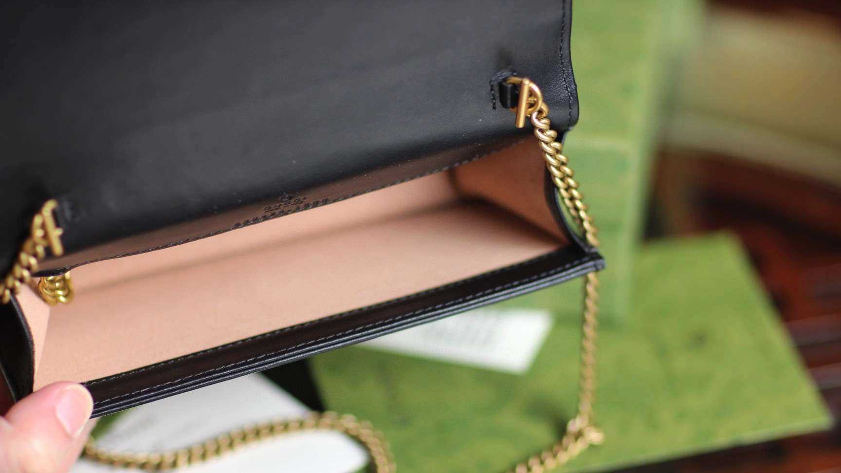&*MOMO---488426 cowhide item : A-B040G3144