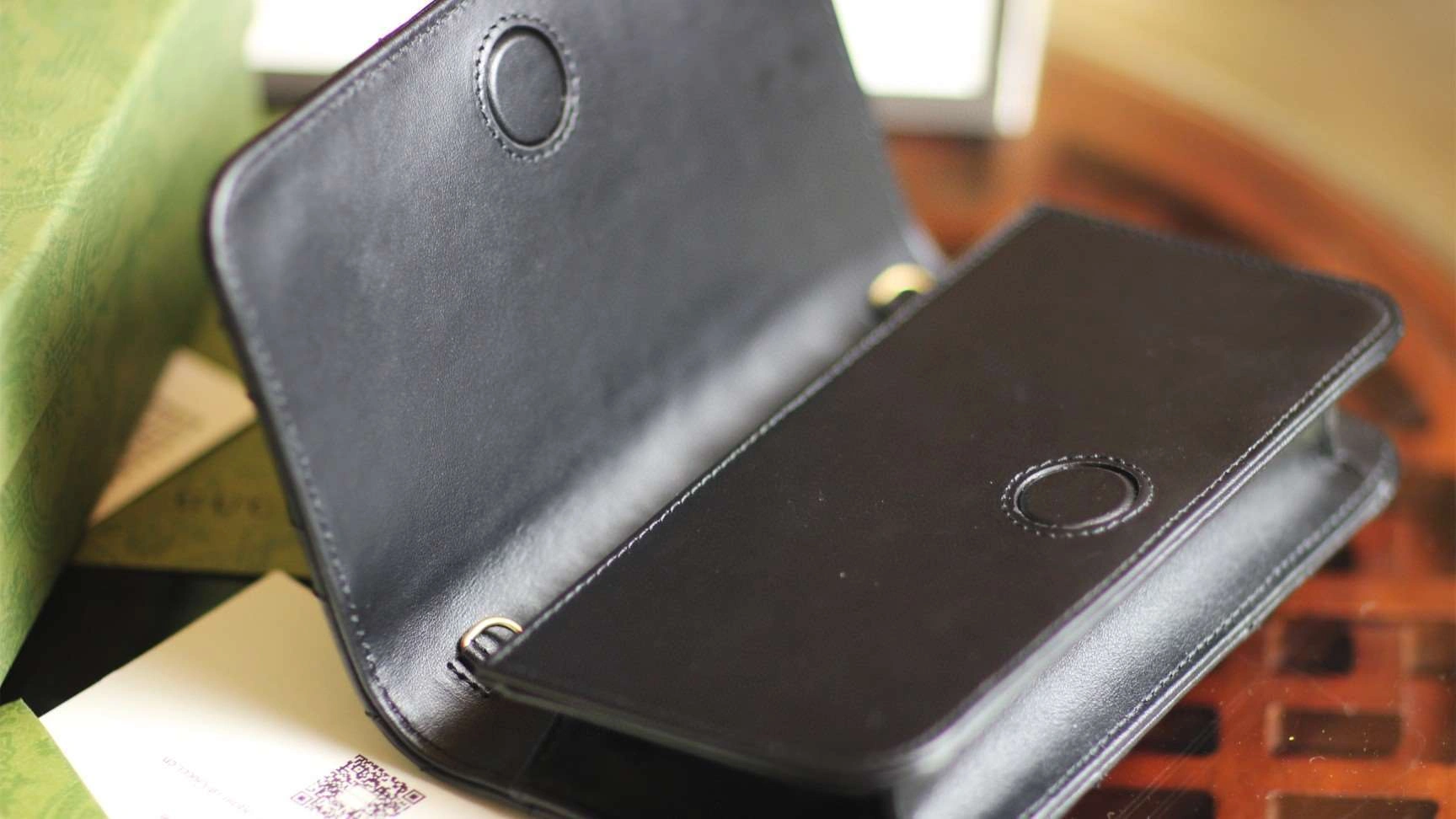 &*MOMO---488426 cowhide item : A-B040G3144