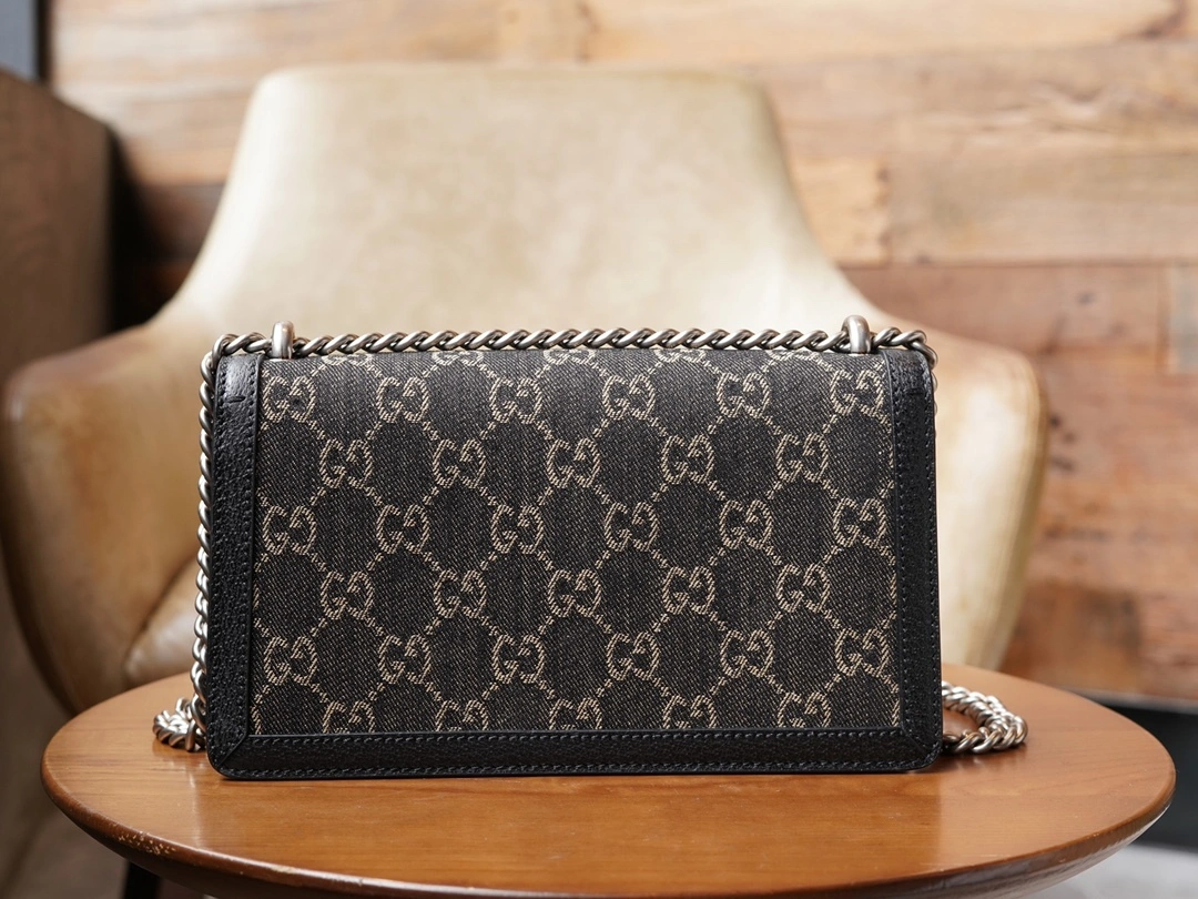 MOMO-- 499623-UN3BN-1274 item：C-B461H1639Q