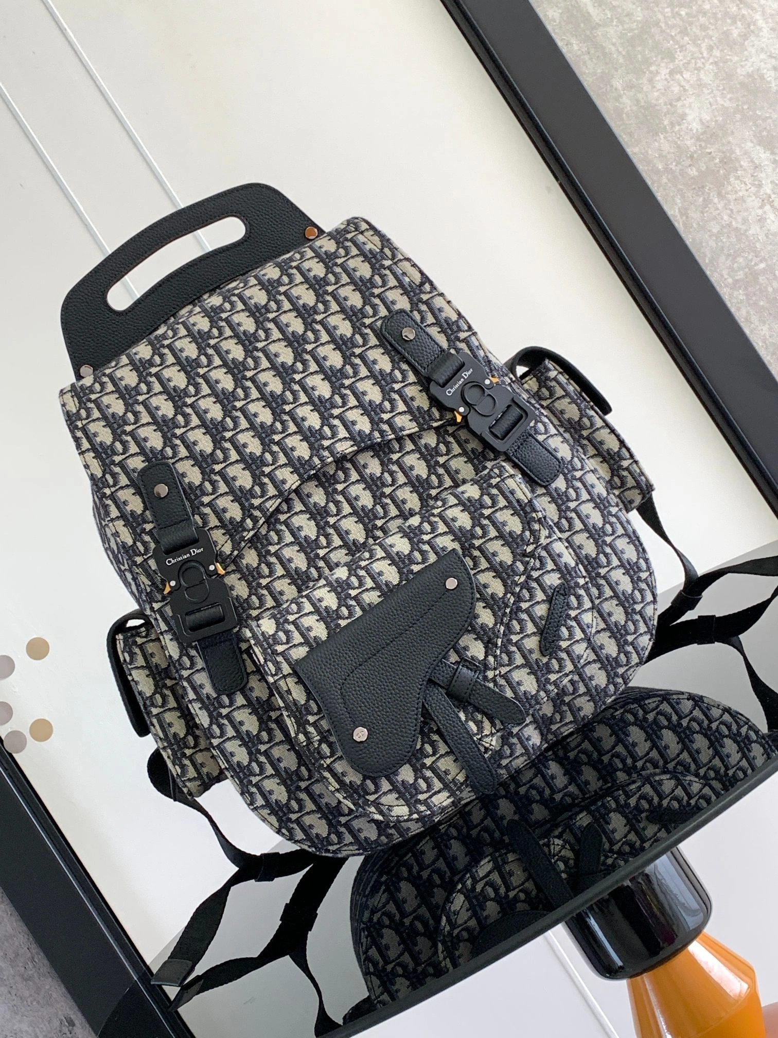 MOMO-- 4ior 1ADBA164YKY-H27E Gallop cowhide item:D-B109F2009
