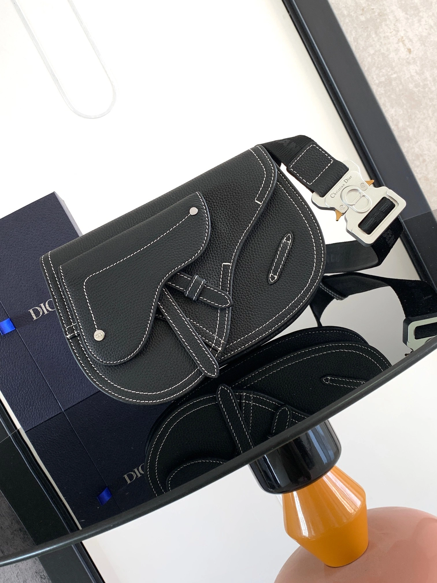 MOMO-- 4ior 1ADPO044YKK-H00N cowhide item:D-B331H0135