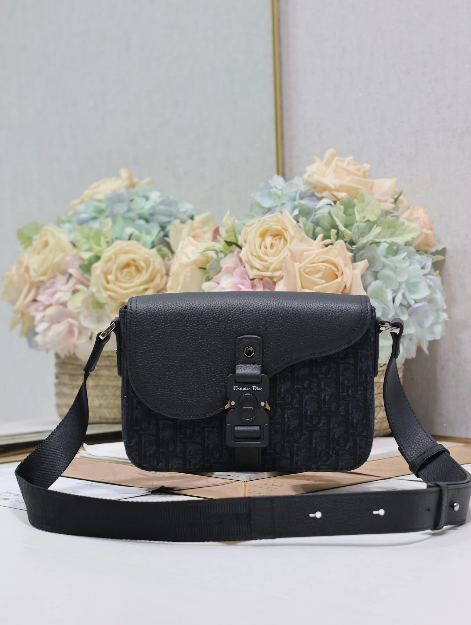 MOMO-- 4ior 1ADPO049YKS-H00N high quality version cowhide item:E-B000I0357