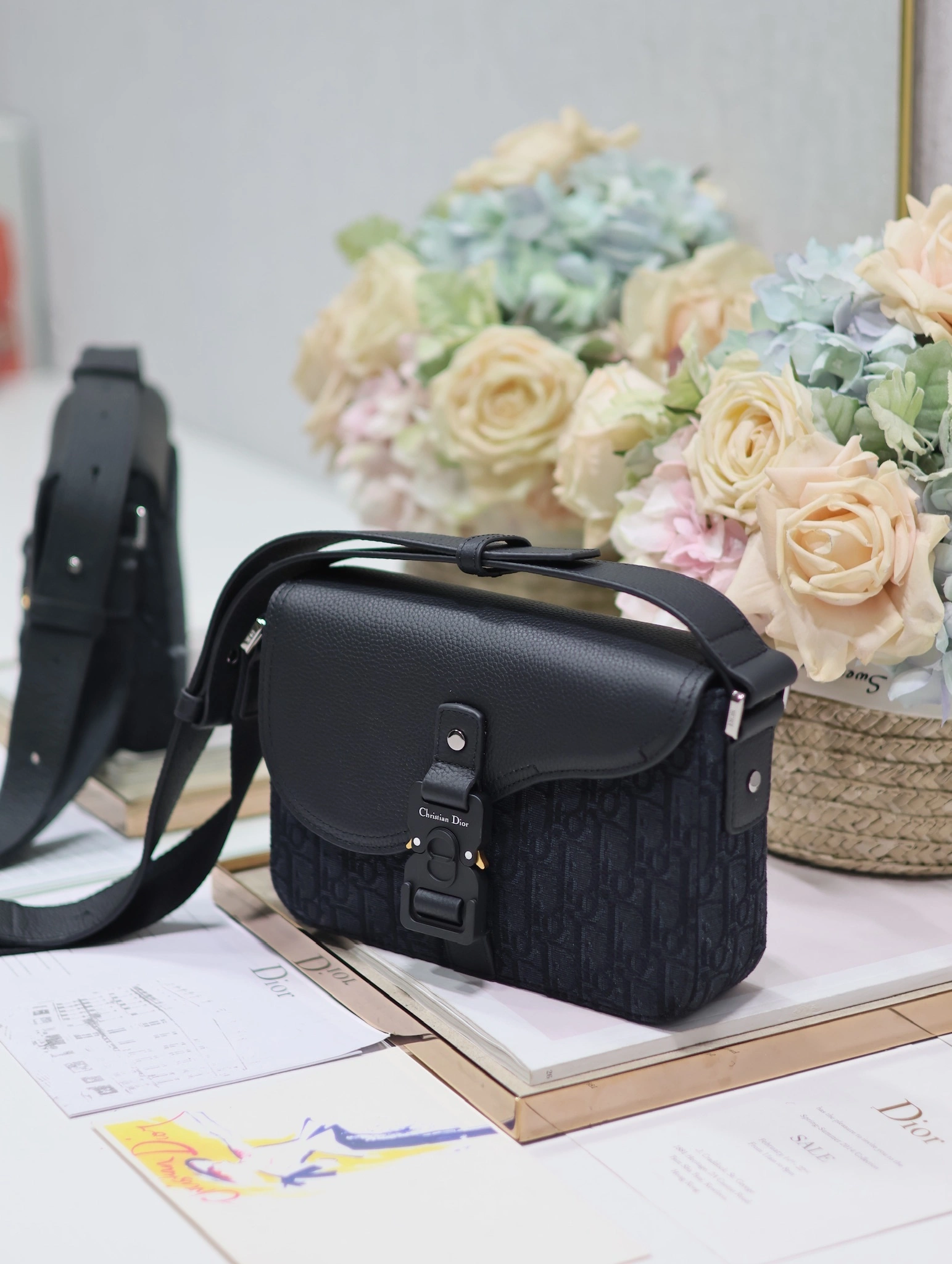 MOMO-- 4ior 1ADPO049YKS-H00N high quality version cowhide item:E-B000I0357
