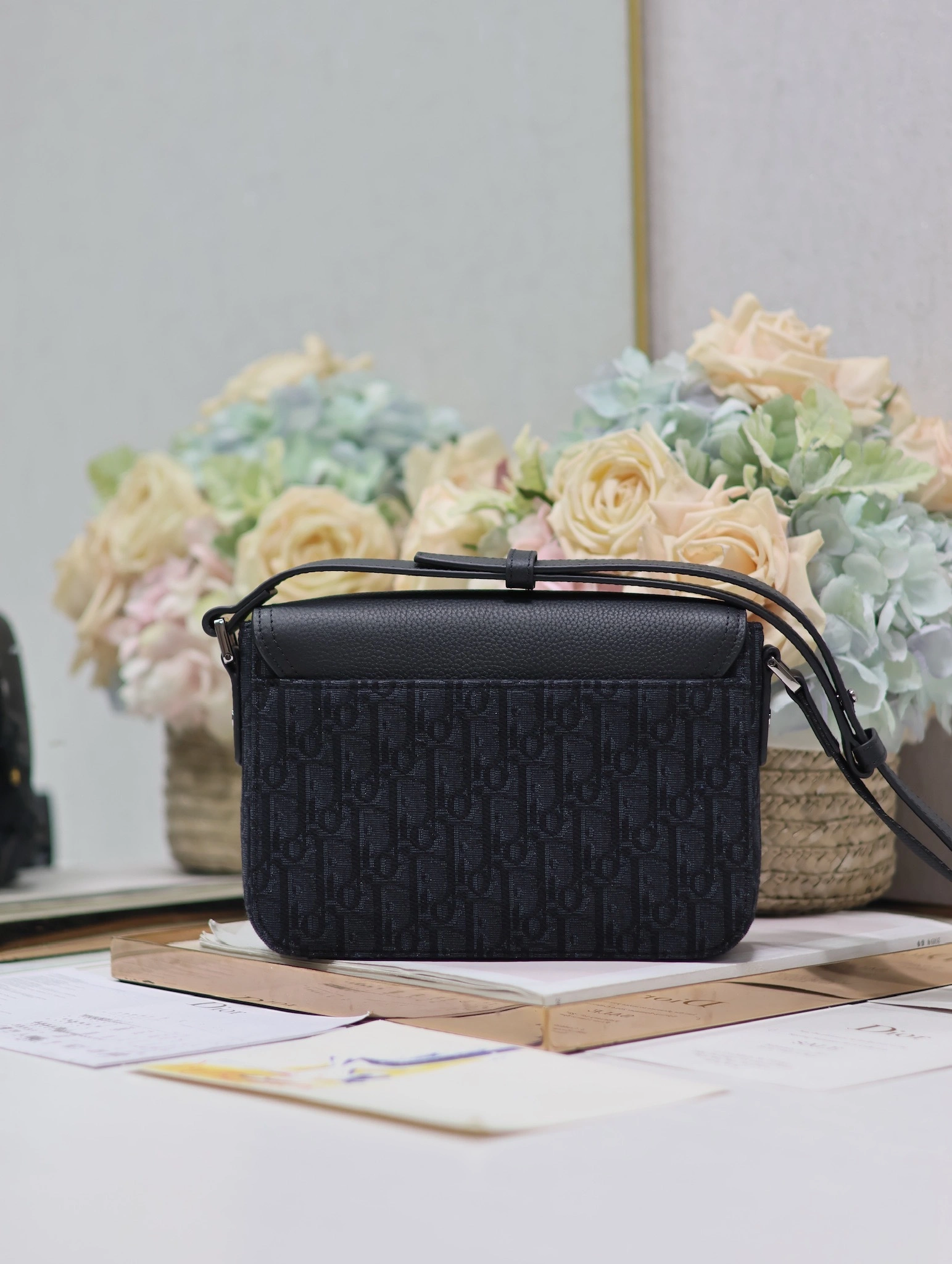 MOMO-- 4ior 1ADPO049YKS-H00N high quality version cowhide item:E-B000I0357