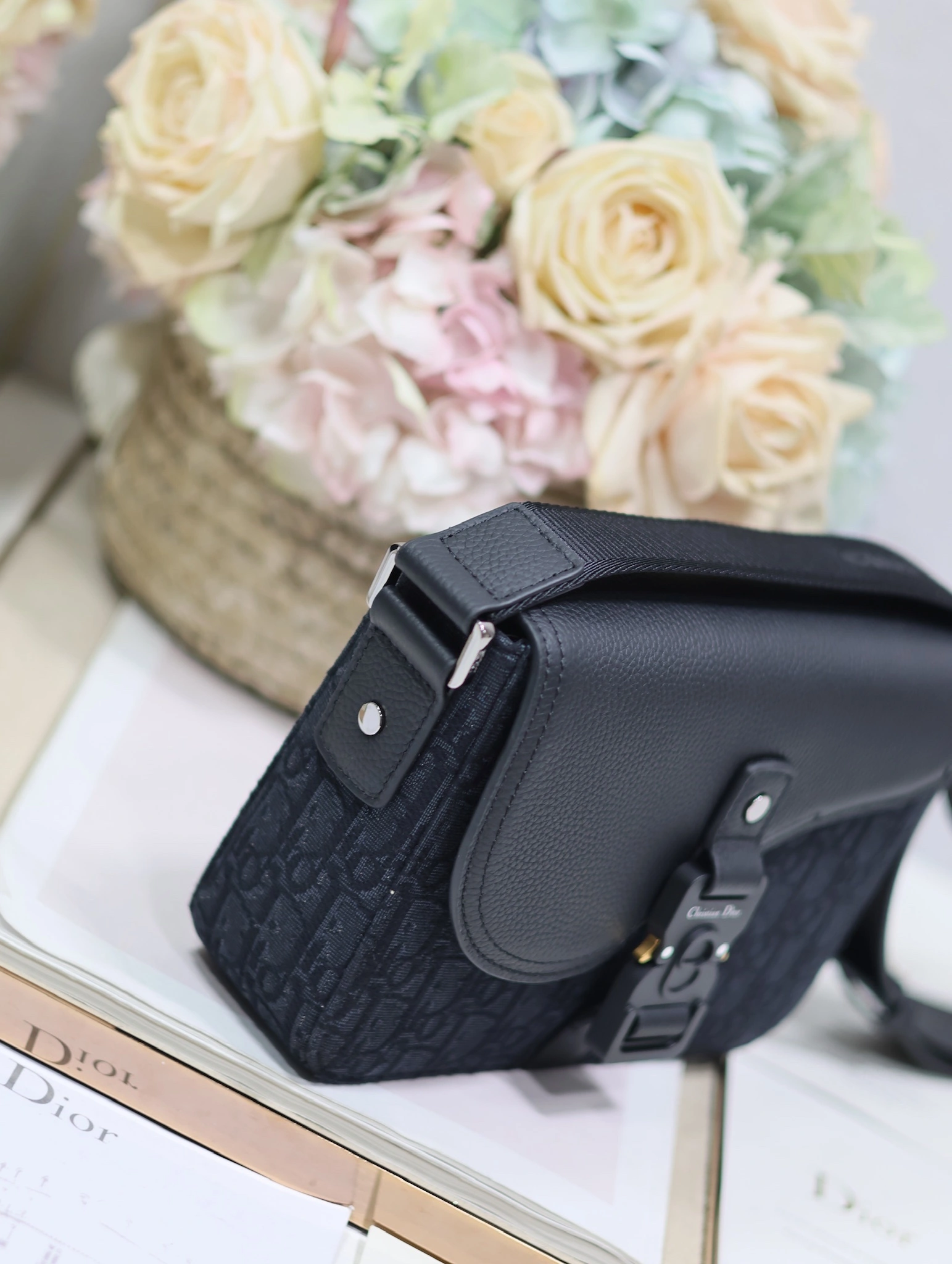 MOMO-- 4ior 1ADPO049YKS-H00N high quality version cowhide item:E-B000I0357