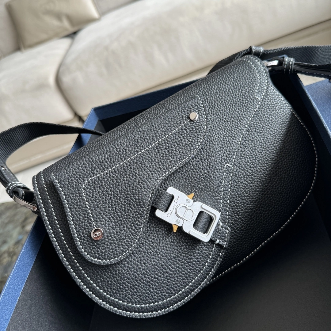 MOMO-- 4ior 1ADPO325YKK-H00N cowhide item:D-B479F1952