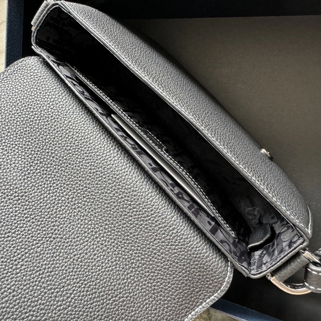 MOMO-- 4ior 1ADPO325YKK-H00N cowhide item:D-B479F1952