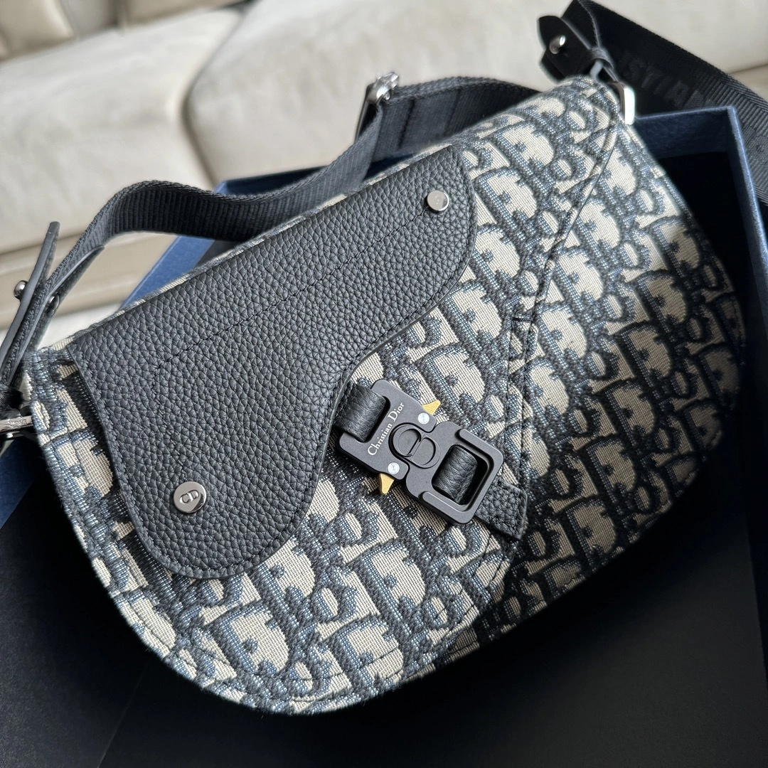 MOMO-- 4ior 1ADPO325YKY_H27E 1ADPO325YKY-H27E cowhide item:D-B479F1951