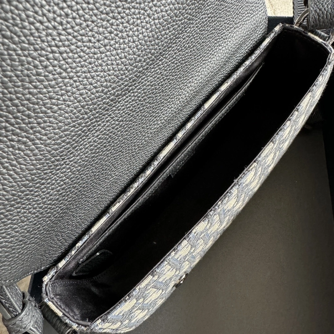 MOMO-- 4ior 1ADPO325YKY_H27E 1ADPO325YKY-H27E cowhide item:D-B479F1951