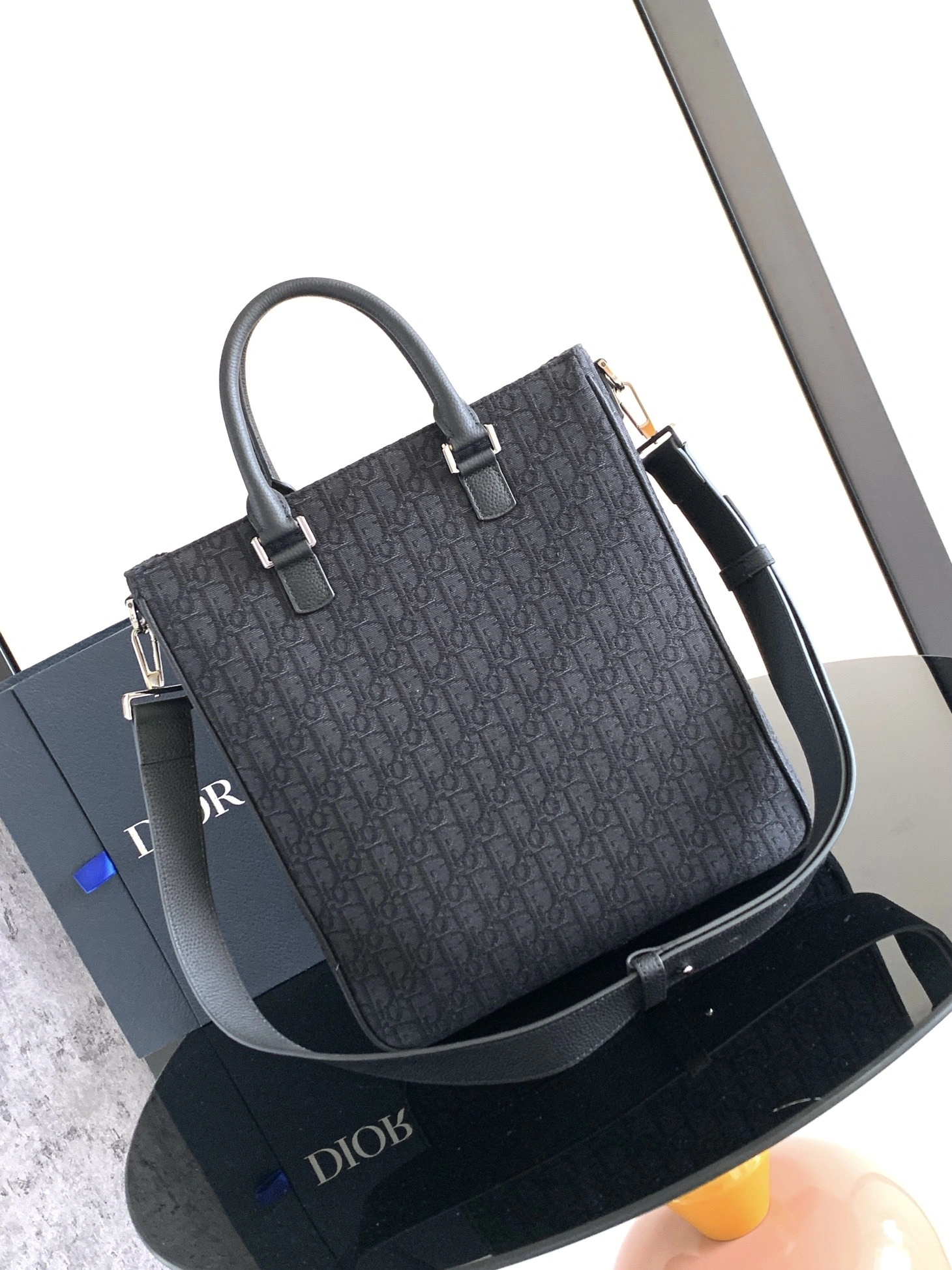 MOMO-- 4ior 1ADSH241YKS_H03E high quality version cowhide item:E-B813A1277