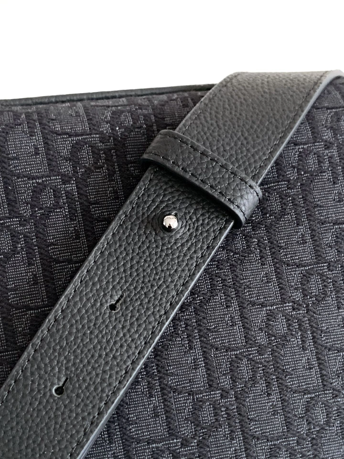 MOMO-- 4ior 1ADSH241YKS_H03E high quality version cowhide item:E-B813A1277