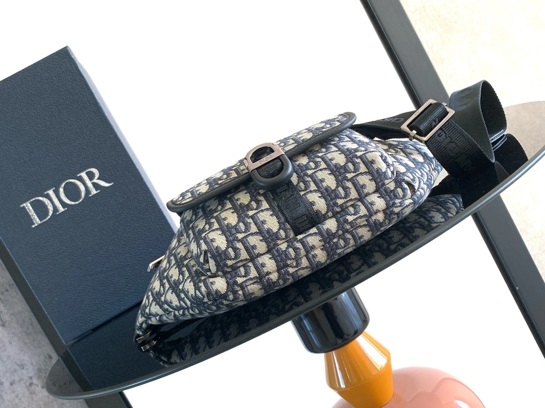 MOMO-- 4ior 1EIBO071YKY_H27E high quality version cowhide item:E-B813A1283