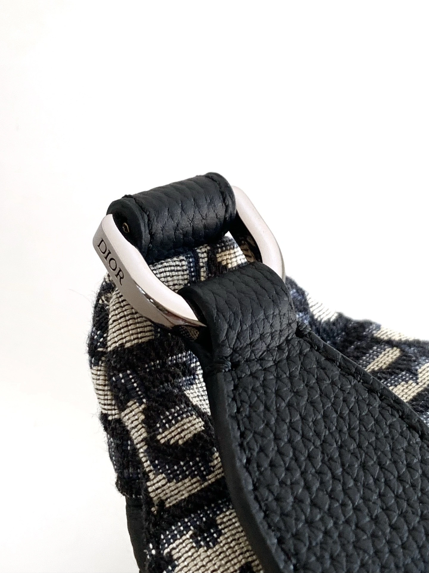 MOMO-- 4ior 1EIBO071YKY_H27E high quality version cowhide item:E-B813A1283