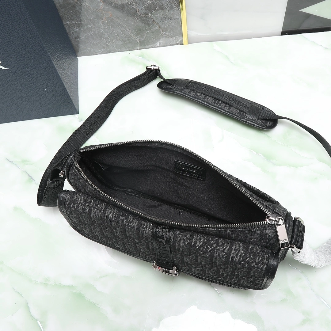 MOMO-- 4ior 1EIPO302YKY_H03E item:D-B202H1508