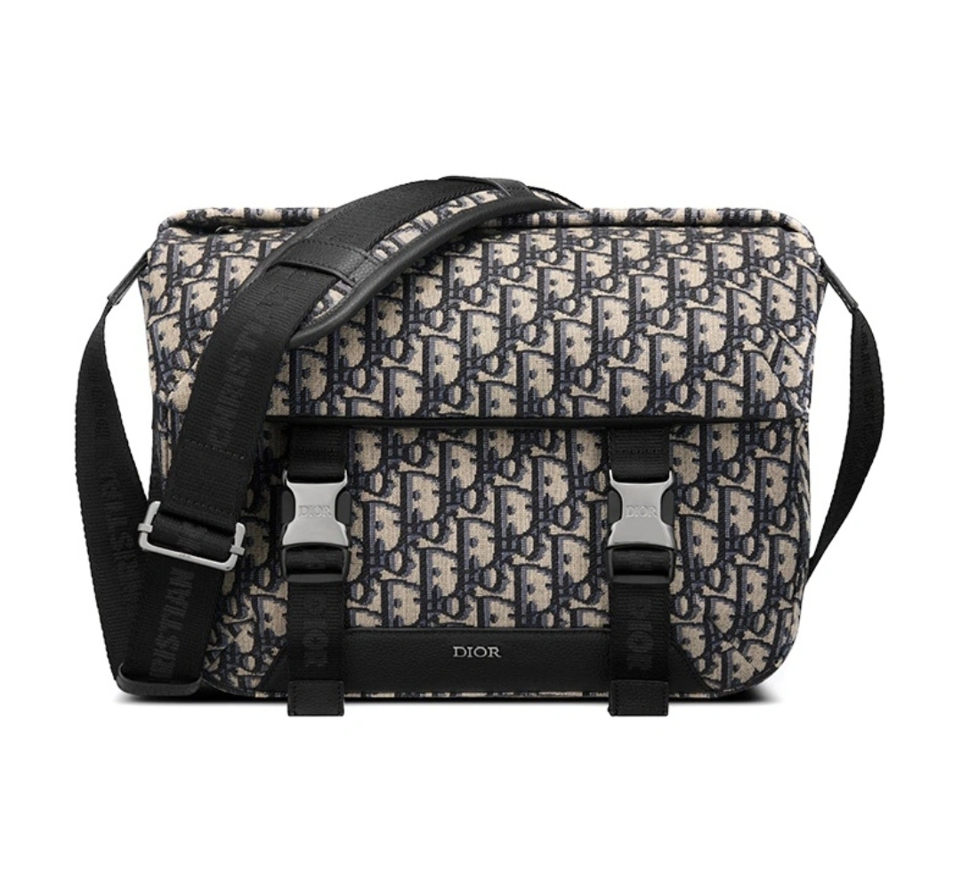 MOMO-- 4ior 1ESME061YKY-H27E Explorer item:D-B109F2079
