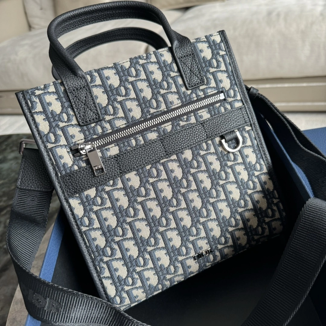 MOMO-- 4ior 1ESPO311YKY-H27E Safari North-South cowhide item:D-B479F1977