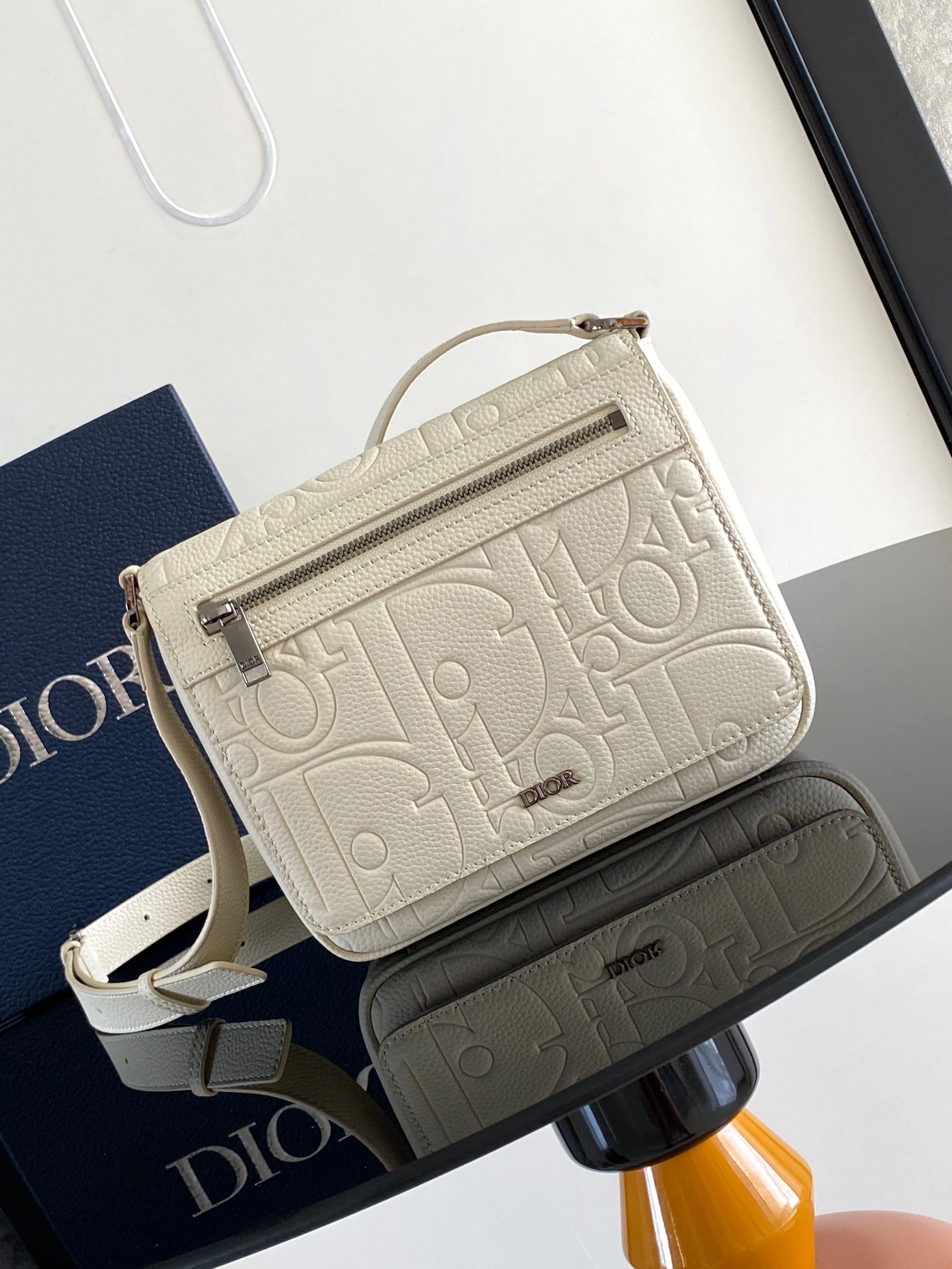 MOMO-- 4ior 1ESPO329LLG_H115 cowhide item:D-B331H1534