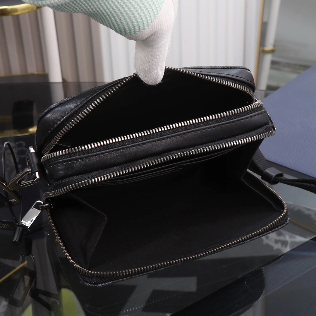 MOMO-- 4ior 2ESBC119DCO_H43E item:D-B000H1520