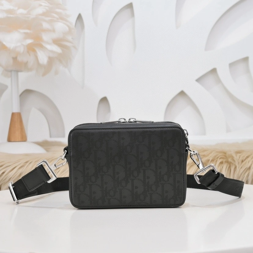 MOMO-- 4ior 2ESBC119VPD_H03E cowhide item:D-B000H1517