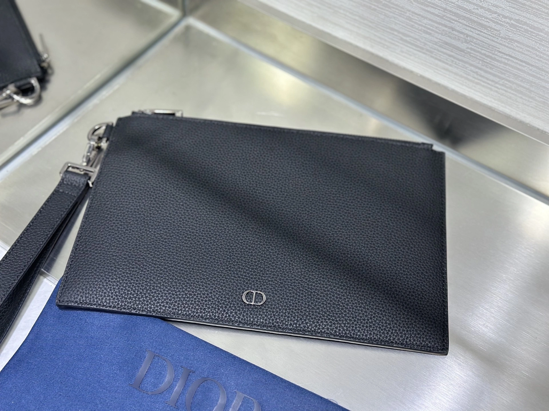 MOMO-- 4ior 2ESCA548CDI-H00N high quality version cowhide item:E-B177I2026