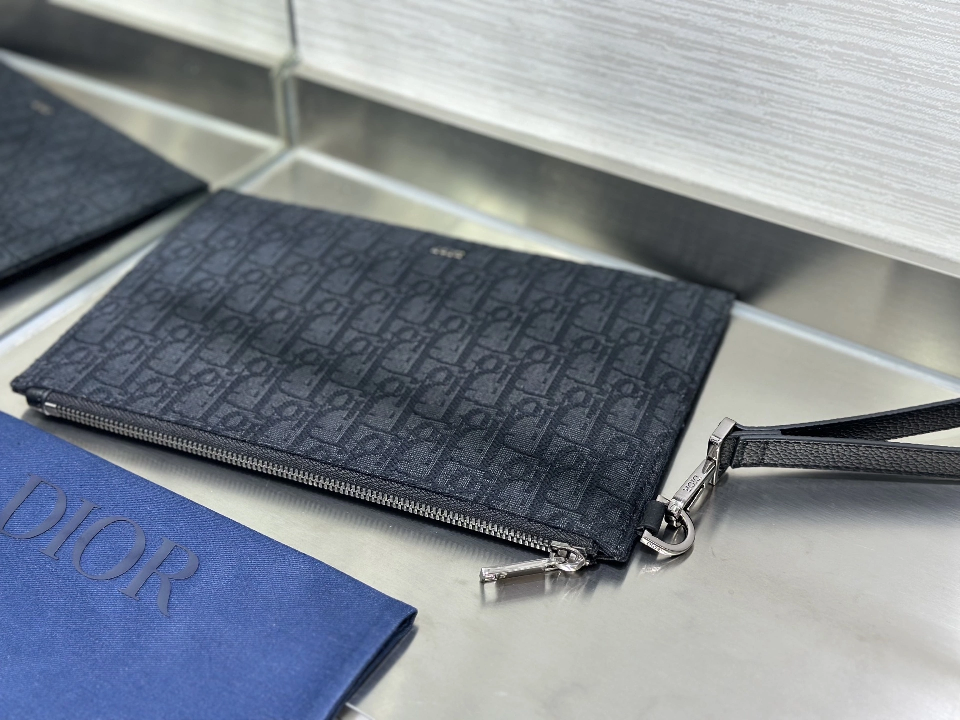 MOMO-- 4ior 2ESCA548YSE-H03E high quality version cowhide item:E-B177I2018