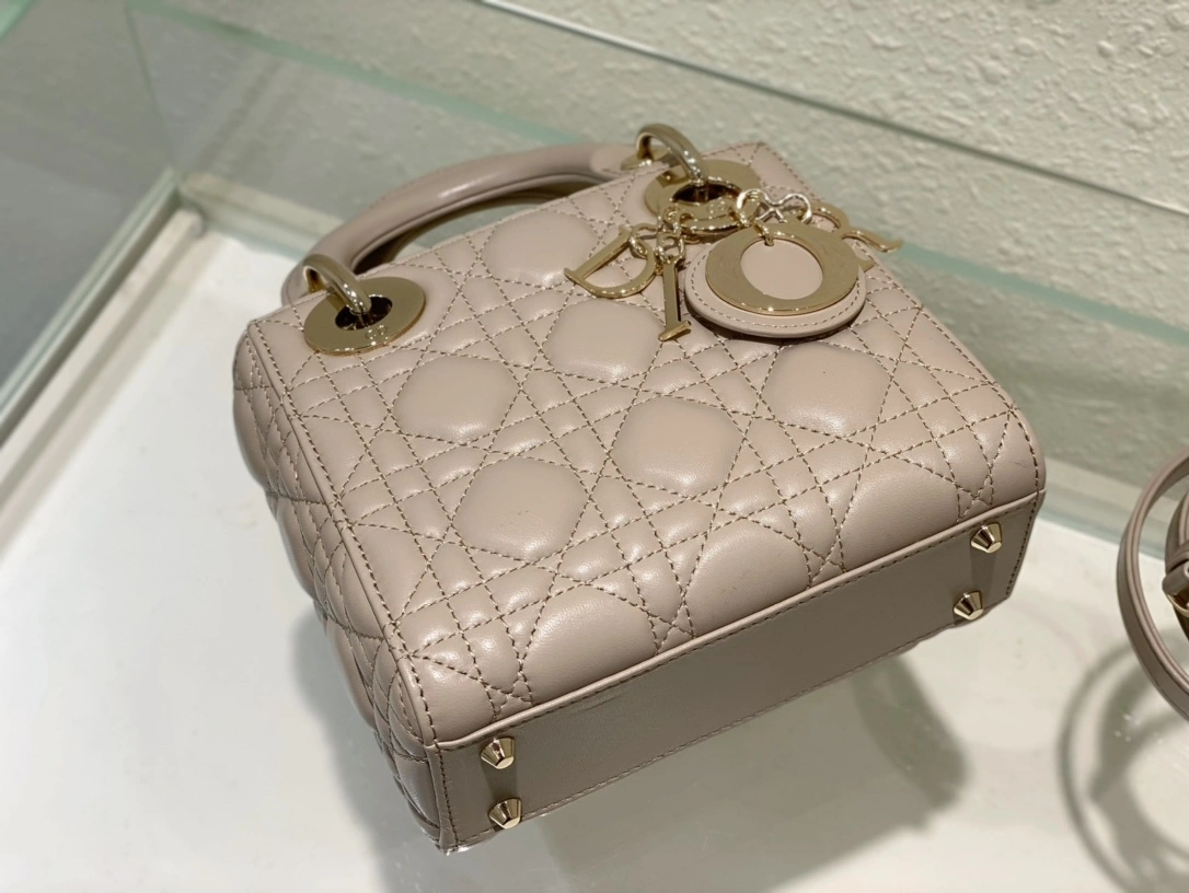 MOMO-- 4ior M0505ONGE_M51U high quality version item:D-B000K2801