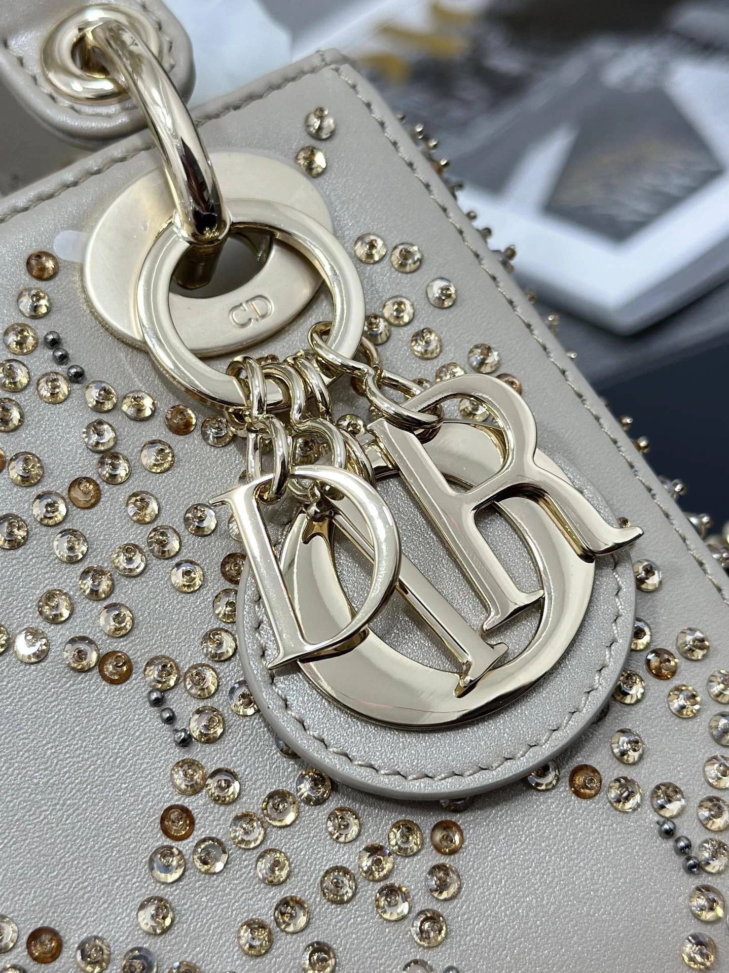 MOMO-- 4ior M0505OREJ_M971 high quality version cowhide item:D-B000J2504