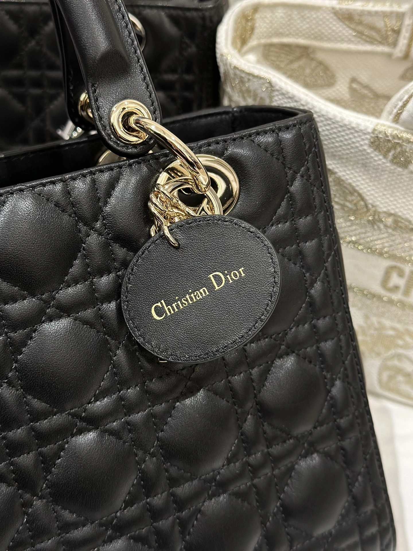 MOMO-- 4ior M0565ONGE-M900 high quality version sheepskin item：D-B340J2198H