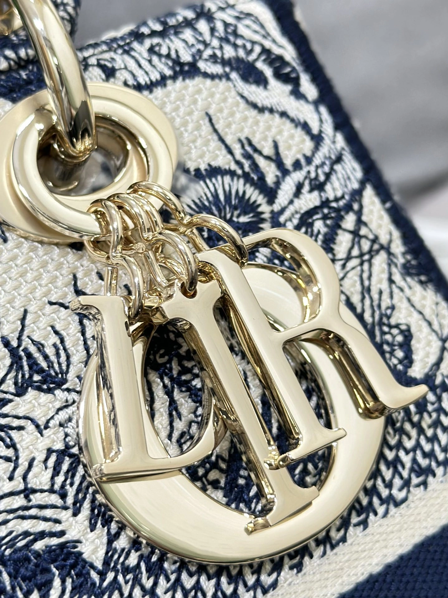 &MOMO-- 4ior M0565OTDT_M808 high quality version item:D-B000I1319