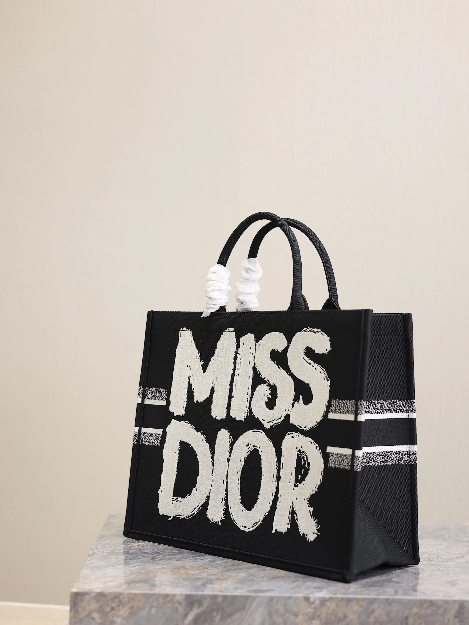 MOMO-- 4ior M1286ZEZD_M993 high quality version Book Tote item:D-B432J2510
