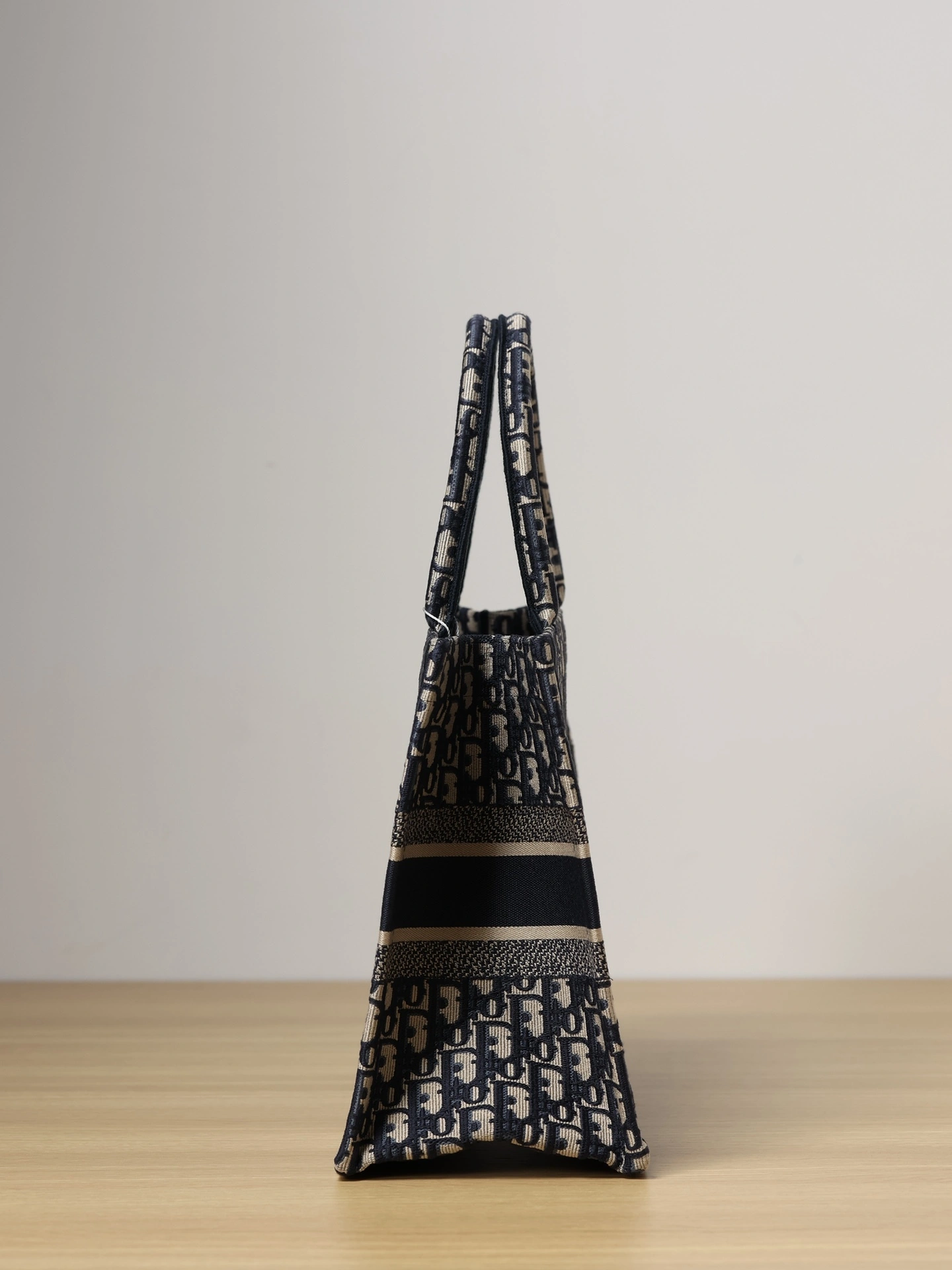 MOMO-- 4ior M1296ZRIW_M828 high quality version Book Tote item:D-B184K0418