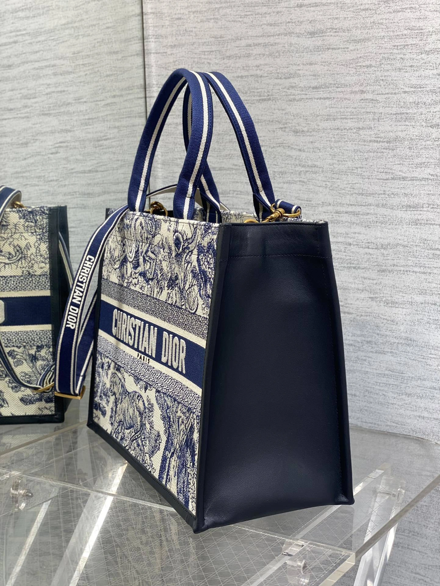 MOMO-- 4ior M1324CETK_M34I high quality version Tote item:D-B109K0403