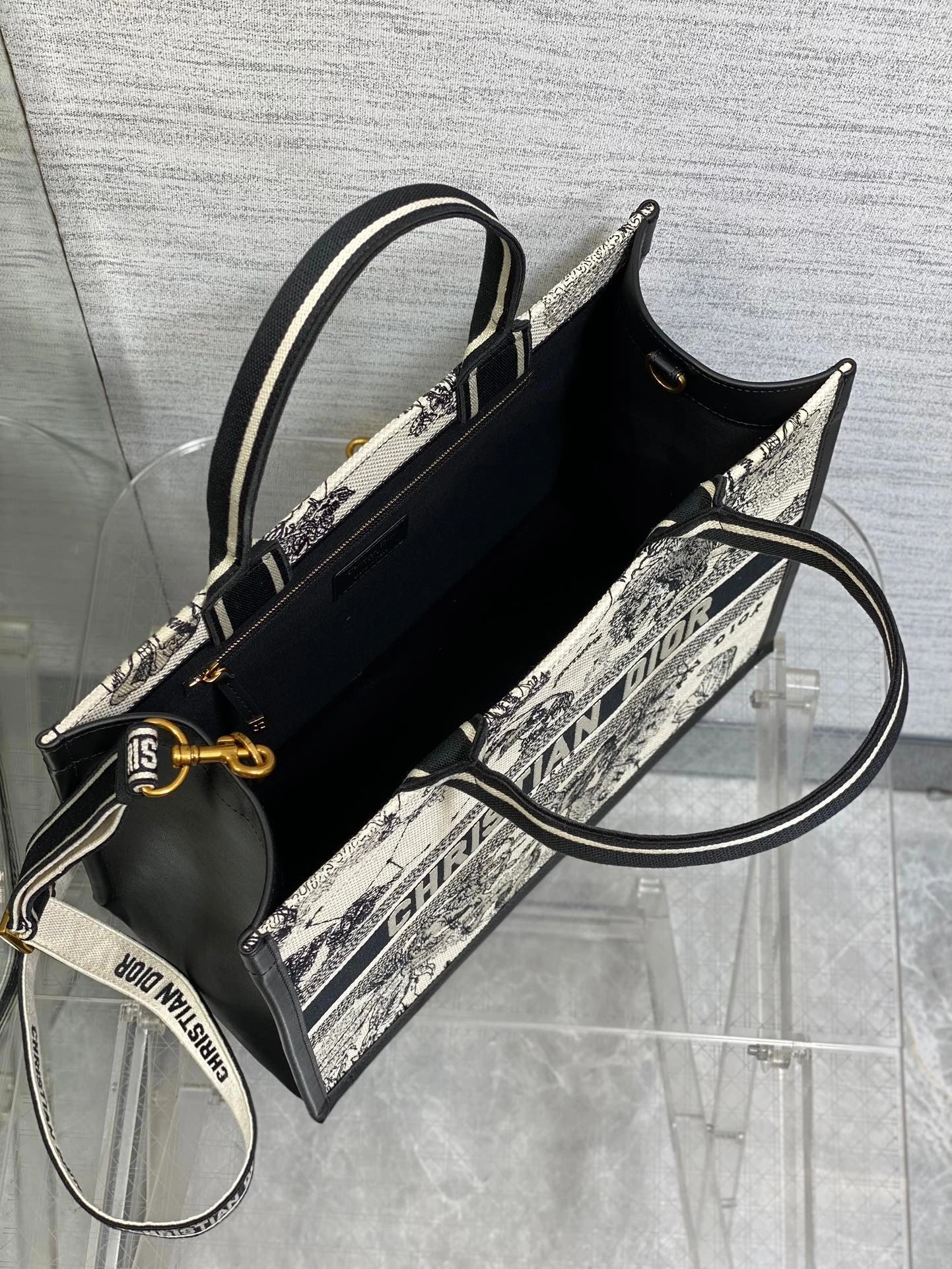 MOMO-- 4ior M1324CETW_M06E high quality version Tote item:D-B000K0406