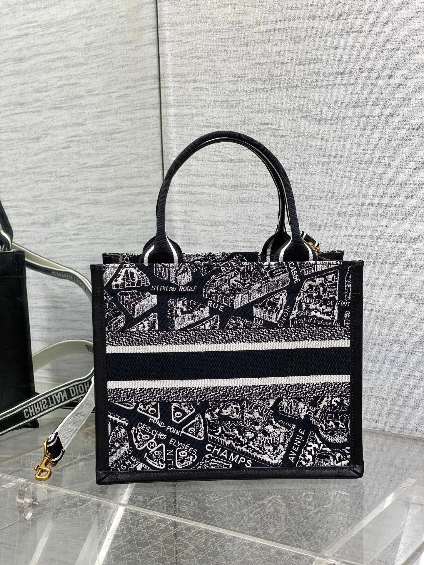 MOMO-- 4ior M1325CETJ_M46I high quality version Tote item:D-B109K0407