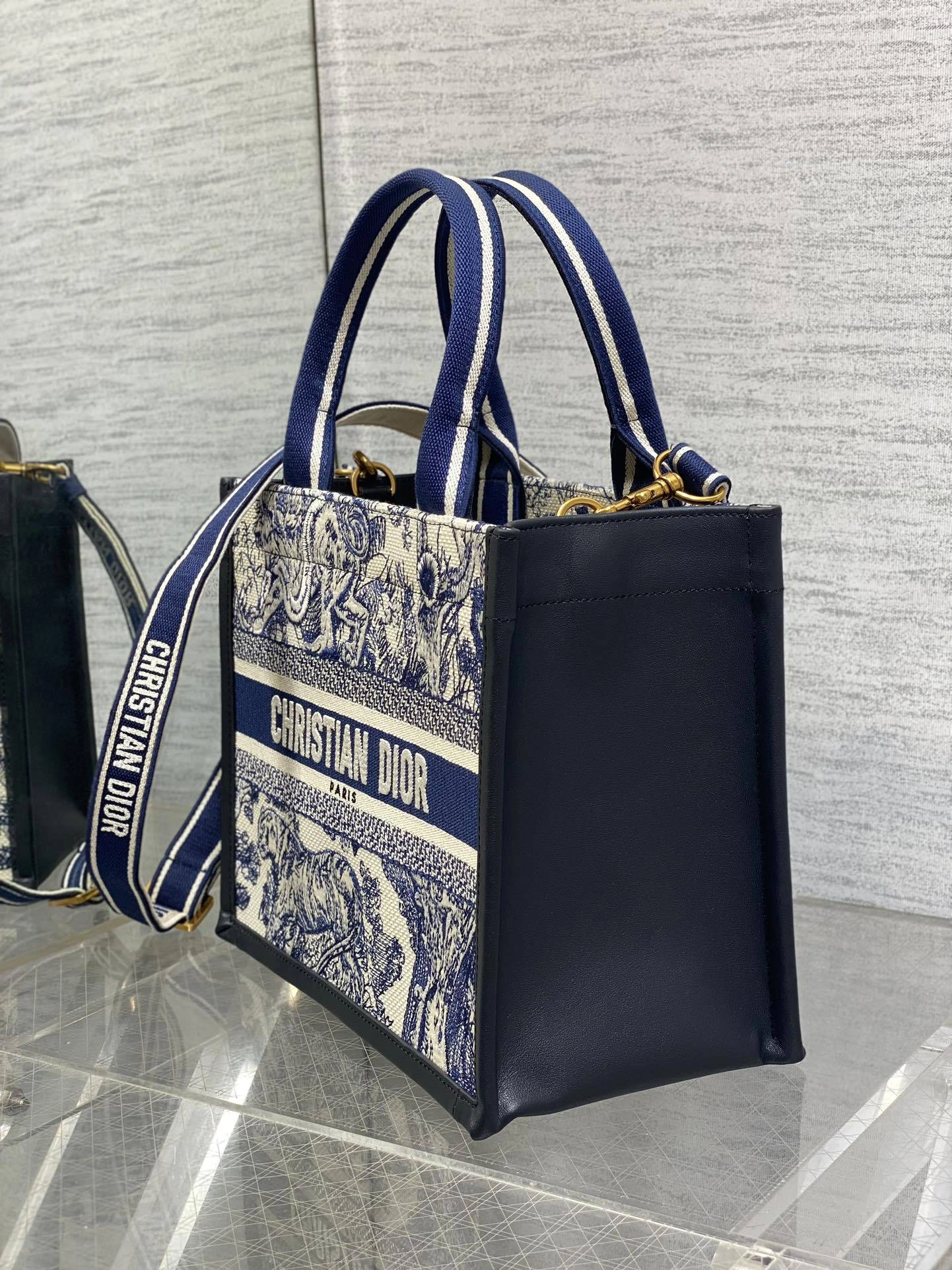 MOMO-- 4ior M1325CETK_M34I high quality version Tote item:D-B109K0404