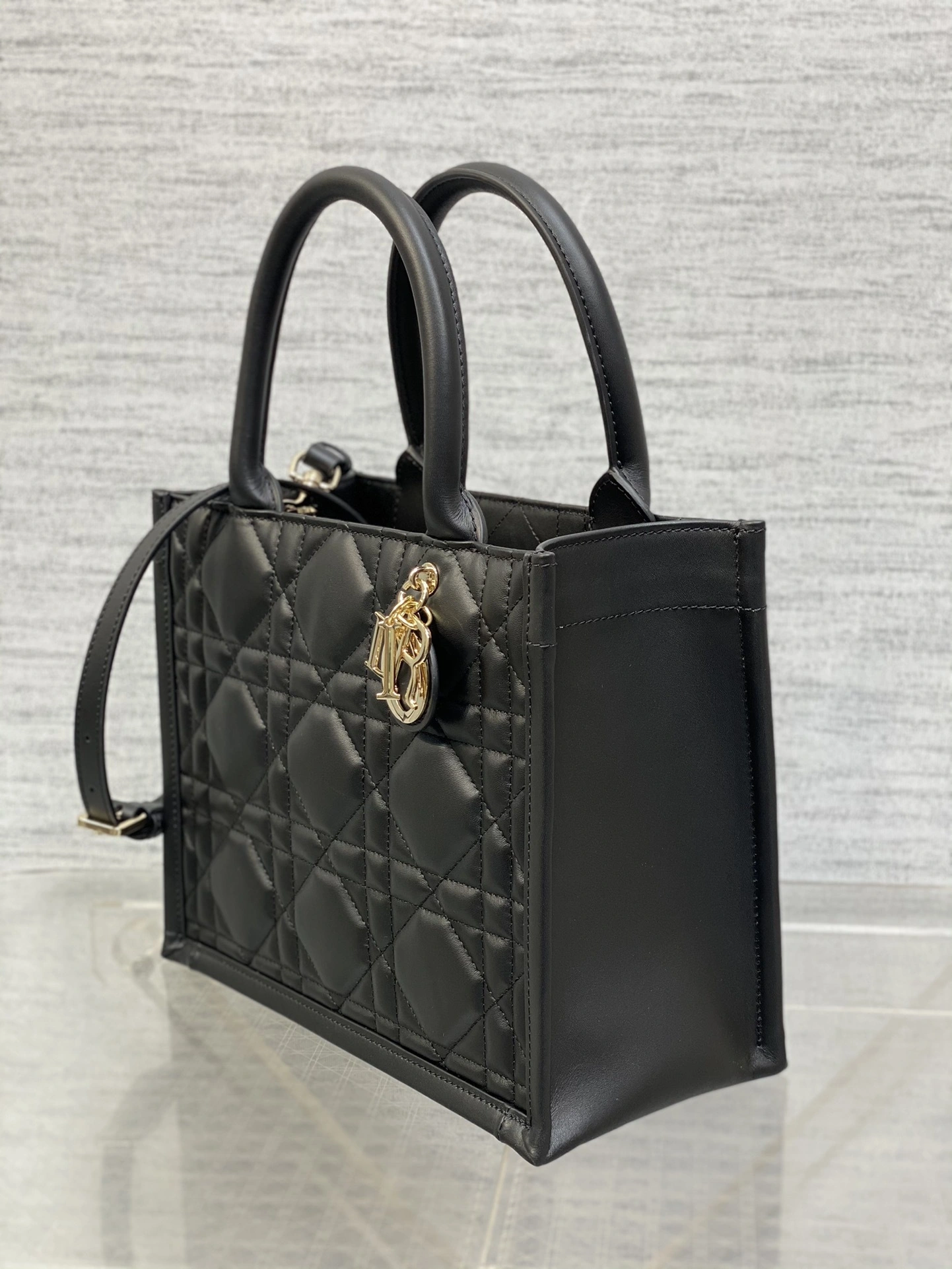 MOMO-- 4ior M1325OWHP-M900 Calfskin item:D-B109F2095