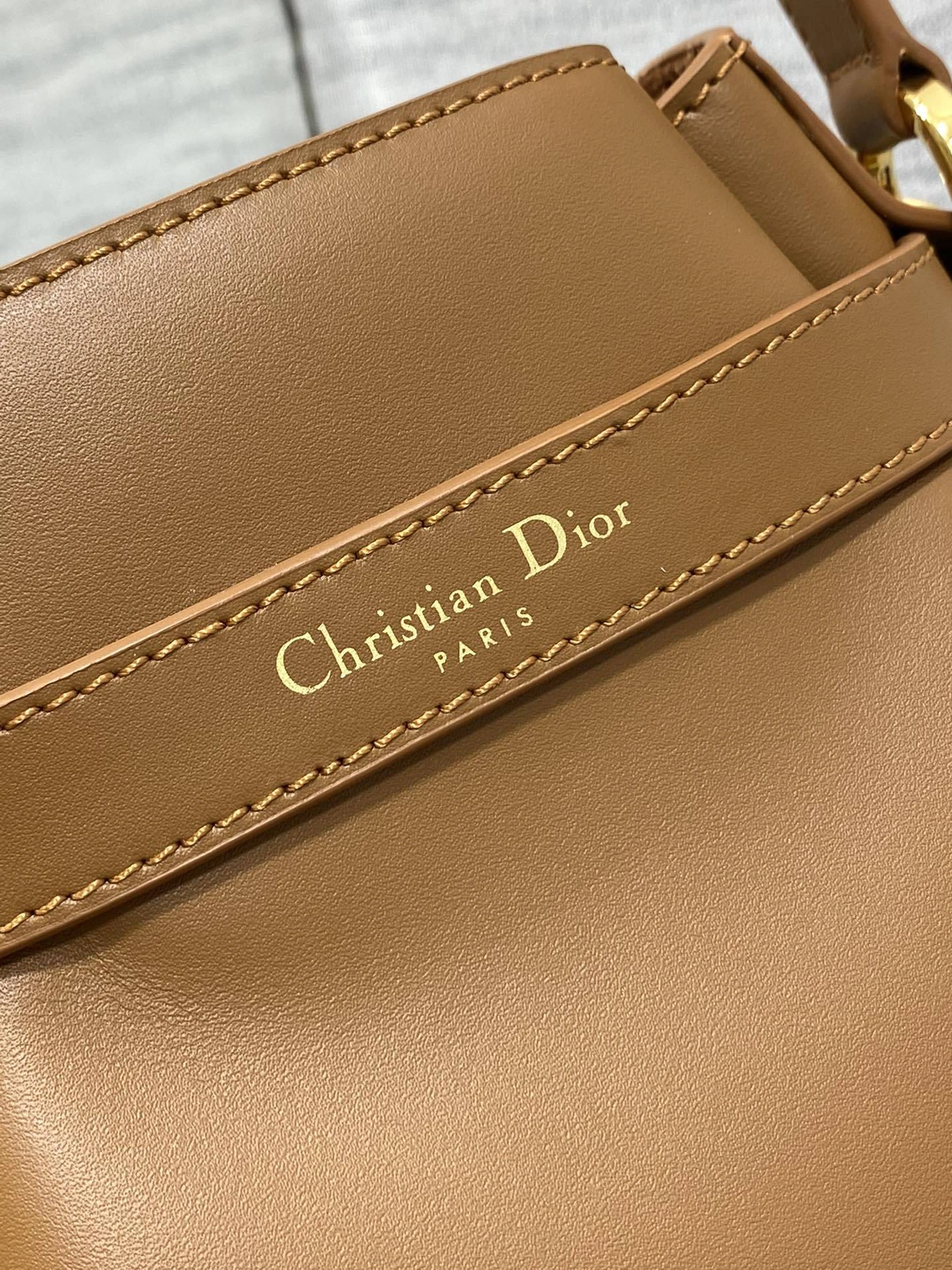MOMO-- 4ior M2271UBHA_M44M high quality version C'est item:D-B000J3024