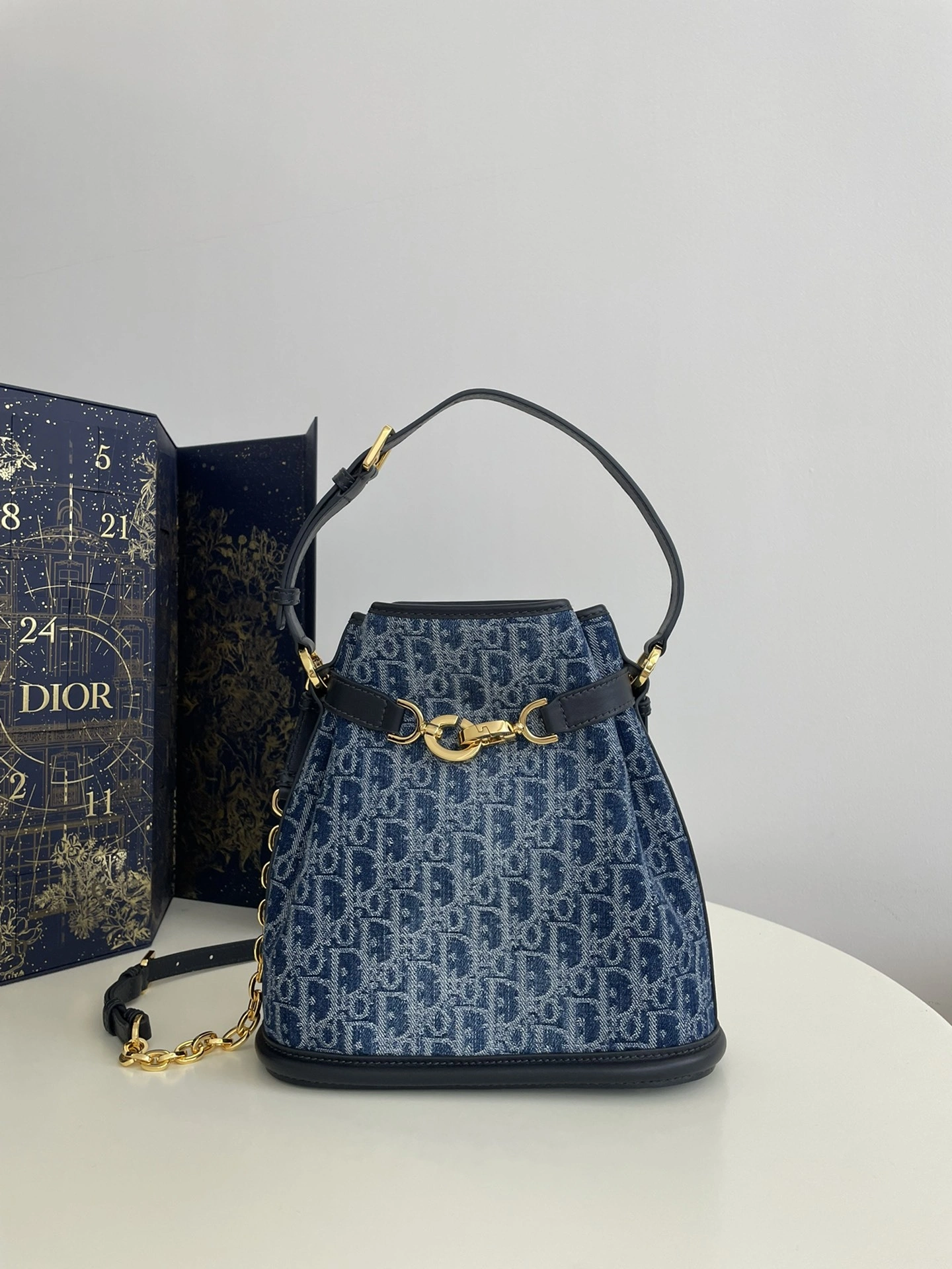 MOMO-- 4ior M2271UDCE_M49E high quality version C‘est item:D-B202K0414