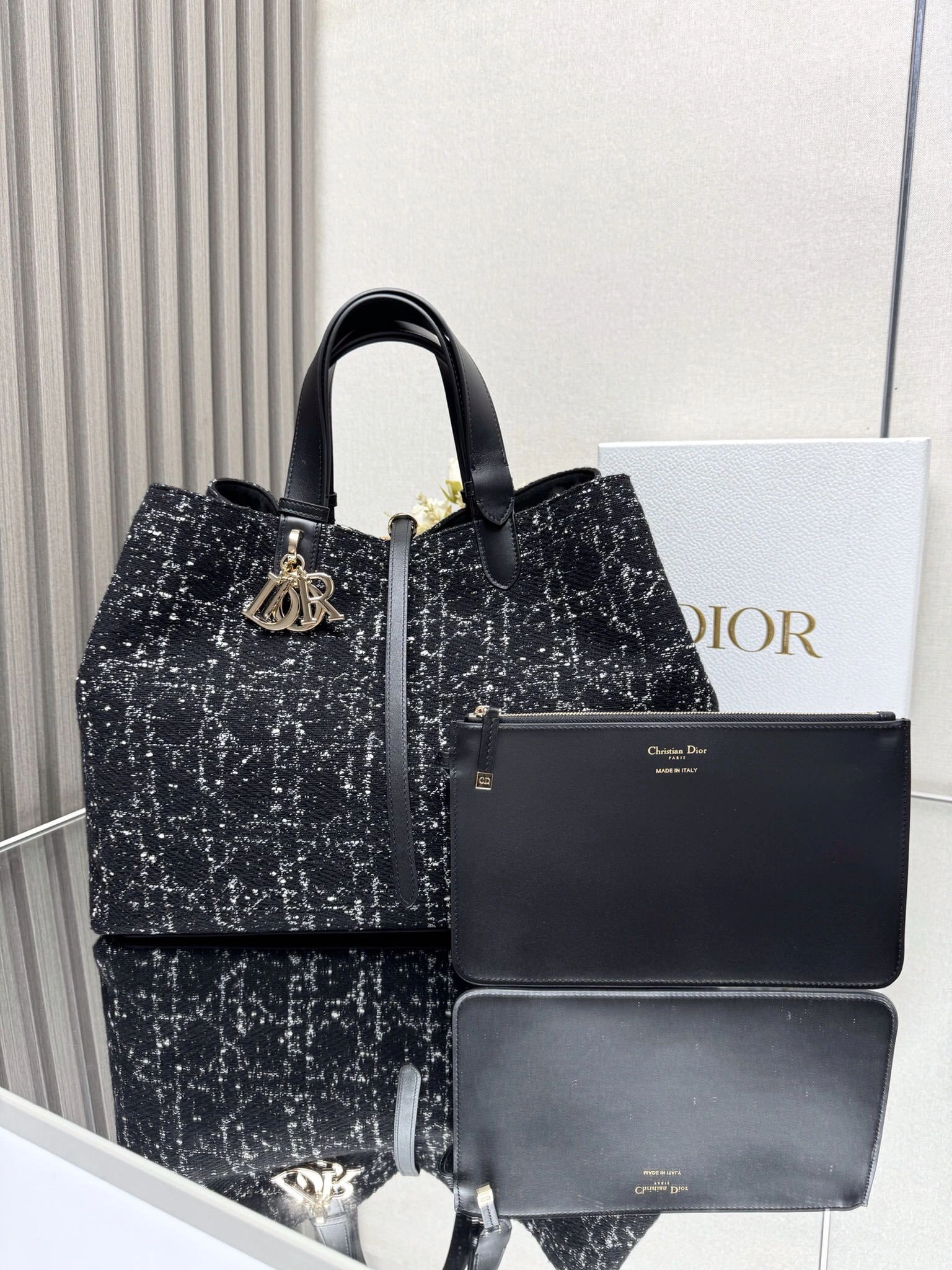 MOMO-- 4ior M2820OTKV_M911 high quality version cowhide Toujours item:D-B000J3019